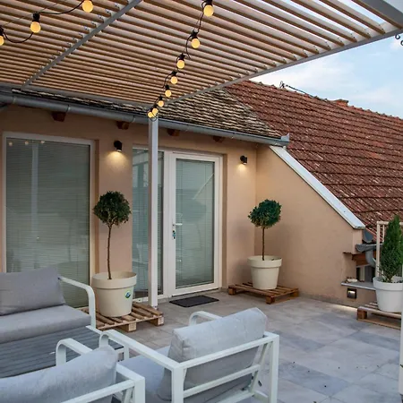 Centar 斯雷姆斯基卡尔洛夫奇